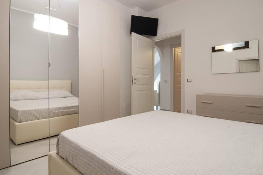 Hh Selection Emiro Villa Lascari Luaran gambar